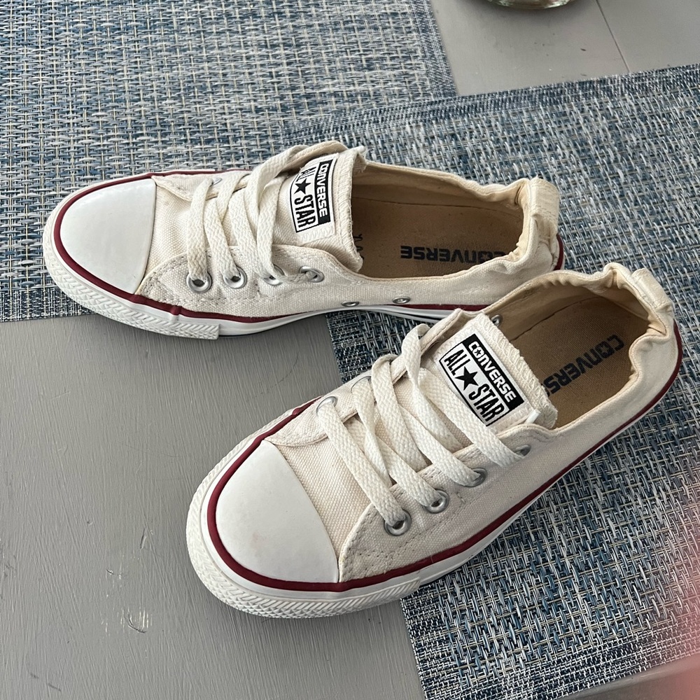 FIRM PRICE Converse white slip on sneakers size 7 - Picture 2 of 8